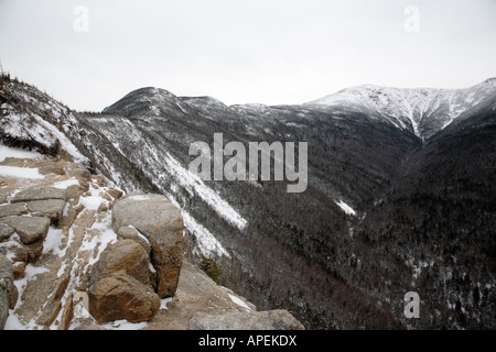 Vedute panoramiche dal vecchio percorso briglia durante i mesi invernali si trova nelle White Mountains del New Hampshire USA Notes Foto Stock