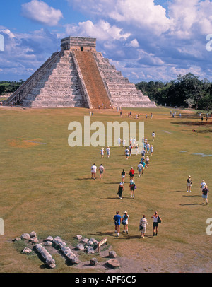 Messico. Chichen Itza. Il Castello aka Kukulcans piramide. Foto Stock