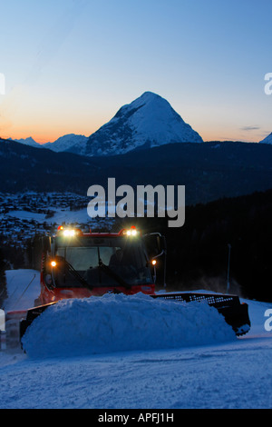 Sci notturno a Seefeld, Tirolo, Austria Foto Stock