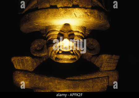 Aztec Carving in Museum di Teotihuacan Foto Stock