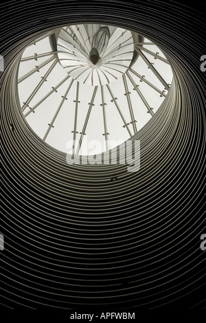 Interno del condotto di ventilazione della camera di discussione nell'edificio Senedd dell' Assemblea del Galles Foto Stock