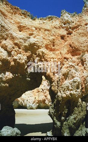 Arco di roccia, Prainha Beach, Alvor, Algarve, Portogallo, Estate 2007 Foto Stock