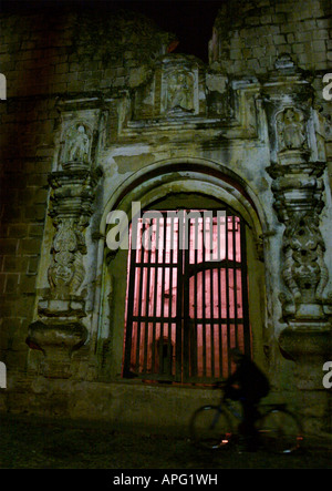 La Santa Clara Convent in Antigua Guatemala 22 Marzo 2005 Foto Stock