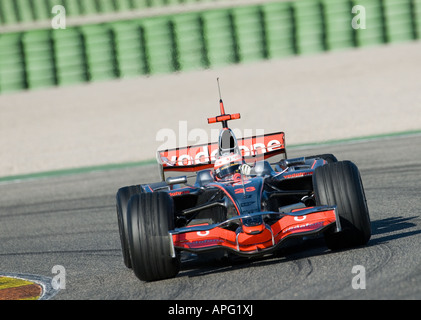 Heikki Kovalainen (FIN) in McLaren Mercedes MP4-23 Formula 1 racecar Foto Stock