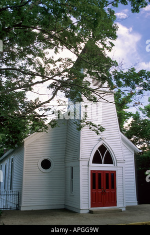 Centro storico di San Giacomo - Chiesa Episcopale a Eureka Springs Arkansas USA Foto Stock