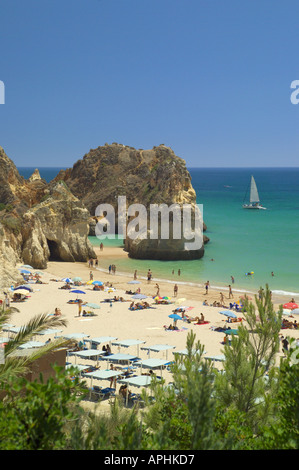 Il Portogallo, Algarve, Alvor beach, nella parte anteriore del Pestana Alvor Praia Hotel Foto Stock