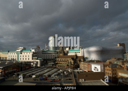 Birmingham City Centre , Bullring Rotunda , St . Martins chiesa e Selfridges , Inghilterra Foto Stock