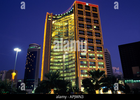 ADMA ADGAS Building Abu Dhabi Emirati Arabi Uniti Foto Stock