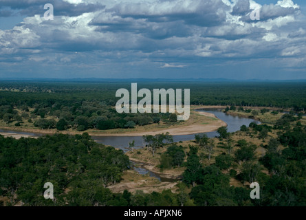 Fiume Luangwa visto dall'aria, in nord Luangwa National Park, Zambia. Foto Stock