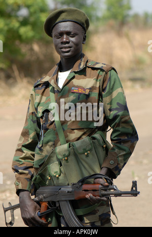 Un soldato del popolo del Sudan Liberation Army Foto Stock