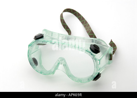 A prova di spruzzi chimici gli occhiali di sicurezza per l'uso in laboratori di ricerca e corsi di scienze Foto Stock