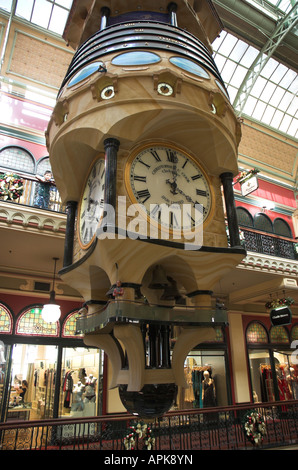 Il Grande Orologio australiano all'interno della Queen Victoria Building Sydney Australia Foto Stock