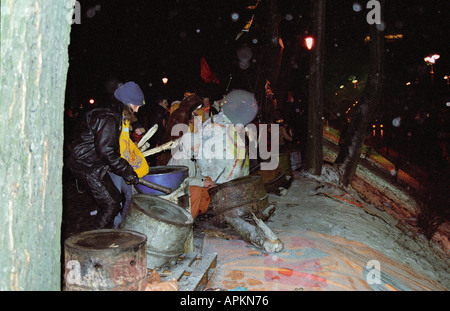 La Rivoluzione arancione, Maydan Nezaleznosty, Yuschenko, Ucraina, Ukrania, Kiev, Kyiv, 2004, Timoshenko, Yanukovich, democrazia tamburo Foto Stock