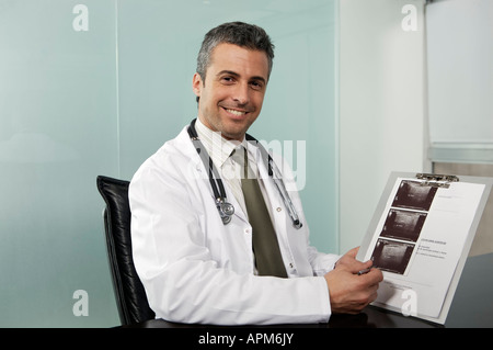 Dottore in ufficio Foto Stock