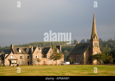 Aboyne è un villaggio scozzese, una piccola città di Deeside a metà strada tra Ballater e Banchory sulla vecchia strada militare, Highlands in Aberdeenshire, Regno Unito Foto Stock