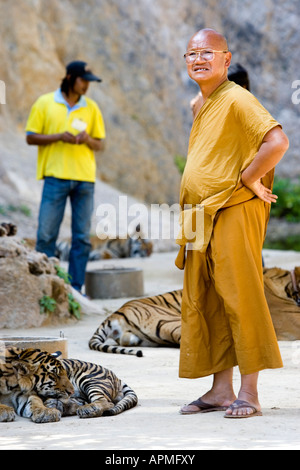 Tiger tempio vicino a Kanchanaburi Thailandia Foto Stock