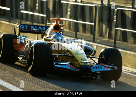 Fernando Alonso (ESP) di Renault R28 Formula 1 racecar sul Circuito Ricardo Tormo, Gen. 2008 Foto Stock