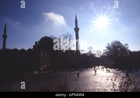 ISTANBUL sole invernale sulla Moschea Beyazit Foto Stock