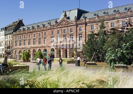 PLACE KLEBER PIAZZA CON AUBETTE EX GUARNIGIONE 18TH SECOLO STRASBURGO ALSAZIA FRANCIA EUROPA Foto Stock