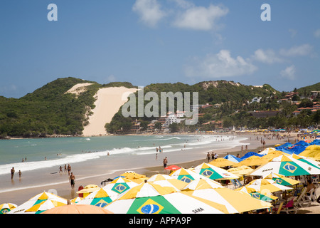 Praia do Ponta Negra Beach e Morro de Careca, Natal, Rio Grande do Norte, Brasile Foto Stock