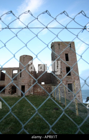 Il castello di Slains vicino Cruden Bay, Aberdeenshire, Scozia, che è detto di essere fonte di ispirazione per Bram Stoker's 'Dracula' Foto Stock