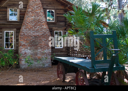 Fine del XIX secolo il telaio in legno a due piani e Florida casa Foto Stock