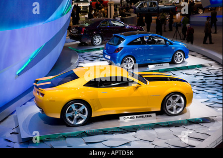 Il 2009 Chevrolet Camaro Bumblebee concept car del 2008 a North American International Auto Show di Detroit Michigan STATI UNITI Foto Stock