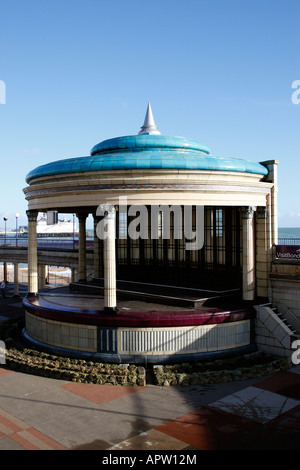 Eastbourne bandstand aperto nel 1935 Grand Parade eastbourne East Sussex England Regno Unito Foto Stock