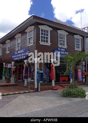 Infissi in legno souvenir shop San Miguel de Cozumel Messico Foto Stock