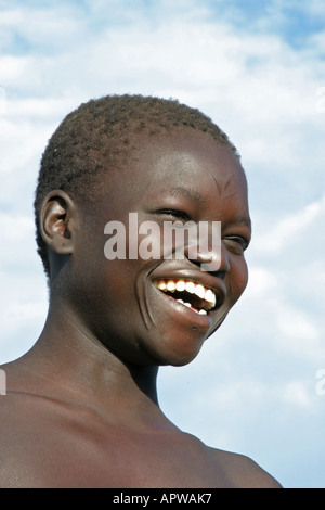 Giovane donna Toposa, con cicatrici, ritratto, Sudan Foto Stock