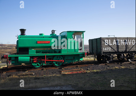 Locomotiva Nora 5 sorge sulla ferrovia sciavero presso il Big Pit miniera di carbone in Blaenavon, Galles. Foto Stock