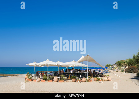 Beach Bar esterno Rithymna Beach Hotel ,Platanes, Rethimno, North West Coast, Creta, Grecia Foto Stock