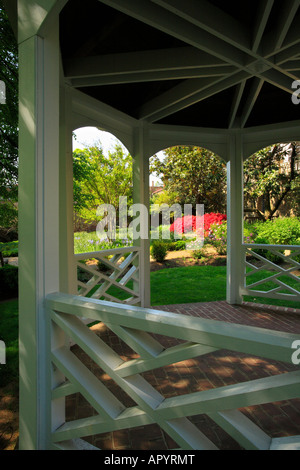 Giardino, storica casa Carlyle, ad Alexandria, Virginia, Stati Uniti d'America Foto Stock