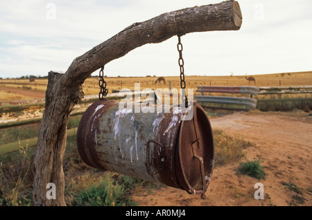 Cassetta postale, Briefkasten, Australien, creative mailbox nell'outback Foto Stock