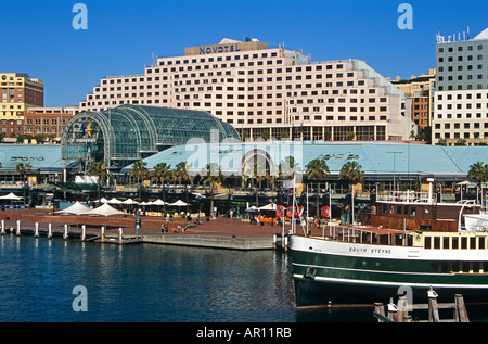 Darling Harbour, inclusi Hotel Novotel e South Steyne vaporizzatore Sydney, Nuovo Galles del Sud, Australia Foto Stock