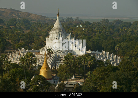 Pagoda Hsinbyume, Mingun, Mandalay Hsinbyume Pagode, erbaut 1816, Mingun vicino a Mandalay Foto Stock