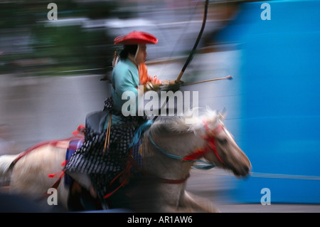 Bogeschiessen zu Pferd, Yabusame, Asakusa Park Tokyo, Giappone Foto Stock