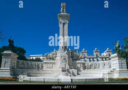 Monumento dedicato a Cortes di Cadice di 1812, Cadice il Parlamento, Plaza de Espana, Cadiz, Spagna Foto Stock