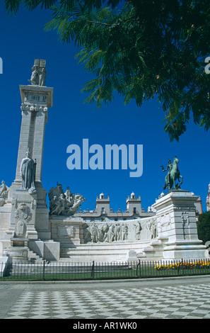 Monumento dedicato a Cortes di Cadice di 1812, Cadice il Parlamento, Plaza de Espana, Cadiz, Spagna Foto Stock