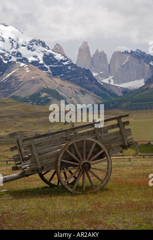 Carro antico Parco nazionale Torres del Paine Patagonia Magallanes Regione Patagonia Cile Foto Stock