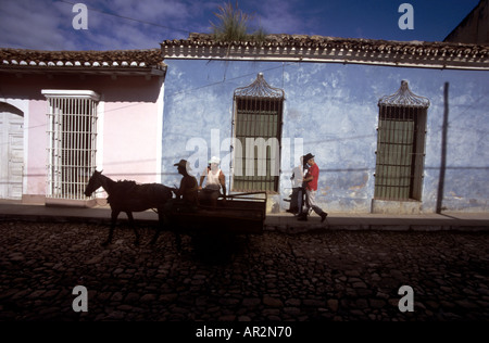 Cavallo e carrello, Trinidad, Cuba. Foto Stock