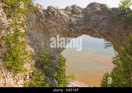 Il Arch Rock formazione di calcare sulla isola di Mackinac nel Michigan Foto Stock