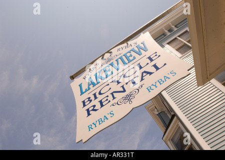 Segno di una bici a noleggio shop sull isola di Mackinac nel Michigan Foto Stock