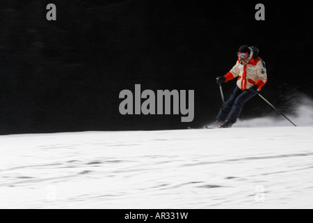 Sci notturno a Seefeld, Tirolo, Austria Foto Stock