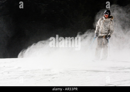 Sci notturno a Seefeld, Tirolo, Austria Foto Stock