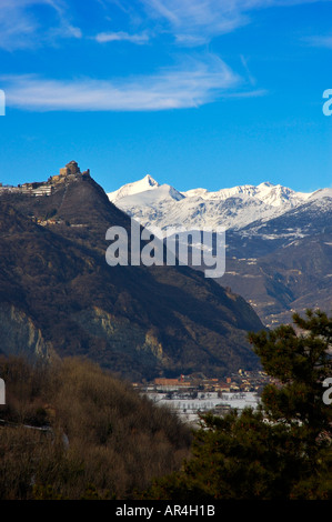 Sacra di San Michele abbazia e Rocciamelone montagna piemonte italia Foto Stock