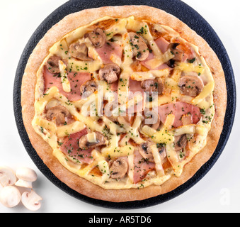 Prosciutto e funghi PIZZA Foto Stock