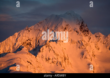 Alpenglow su Mt Alice Chugach National Forest da Seward Alaska Foto Stock