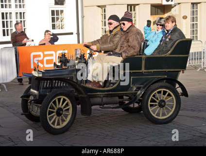 1904 Alldays Reg. No. AX 108 onorevole Gordon Rose. Kent No.517 arrivo anticipato a Crawley Foto Stock