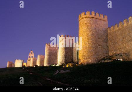 Ávila mura della città patrimonio mondiale Provincia Ávila Castilla y León Spagna Foto Stock